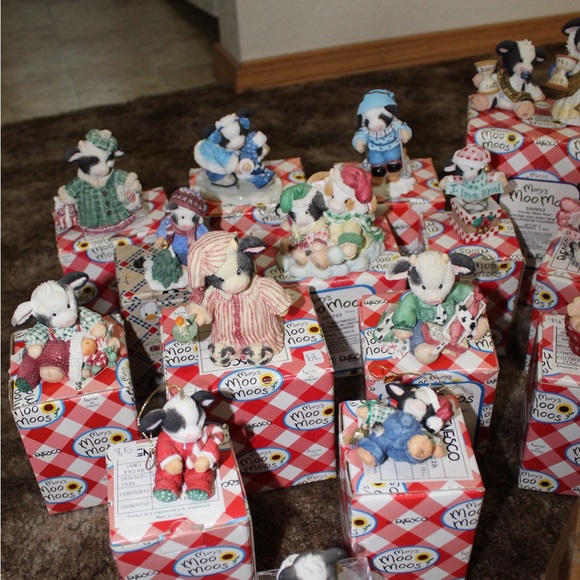 Mary Moo Moos Lot Of 33 -Random Assortment, Wedding Moo Set & Mary Moo Moo Frame - Picture 3 of 14